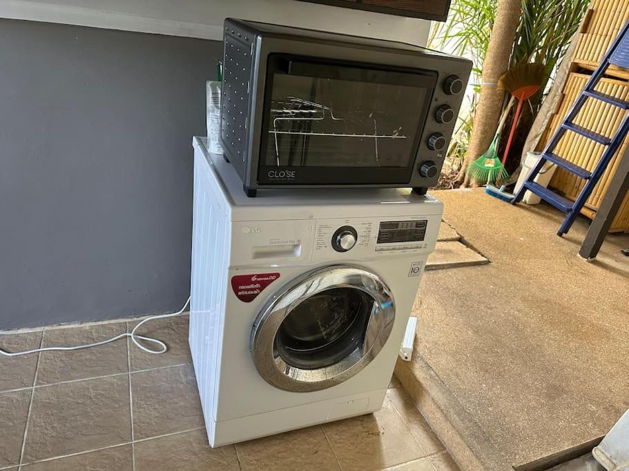 Chalong'Da Muhtesem Lokasyon Havuzlu Villa エクステリア 写真